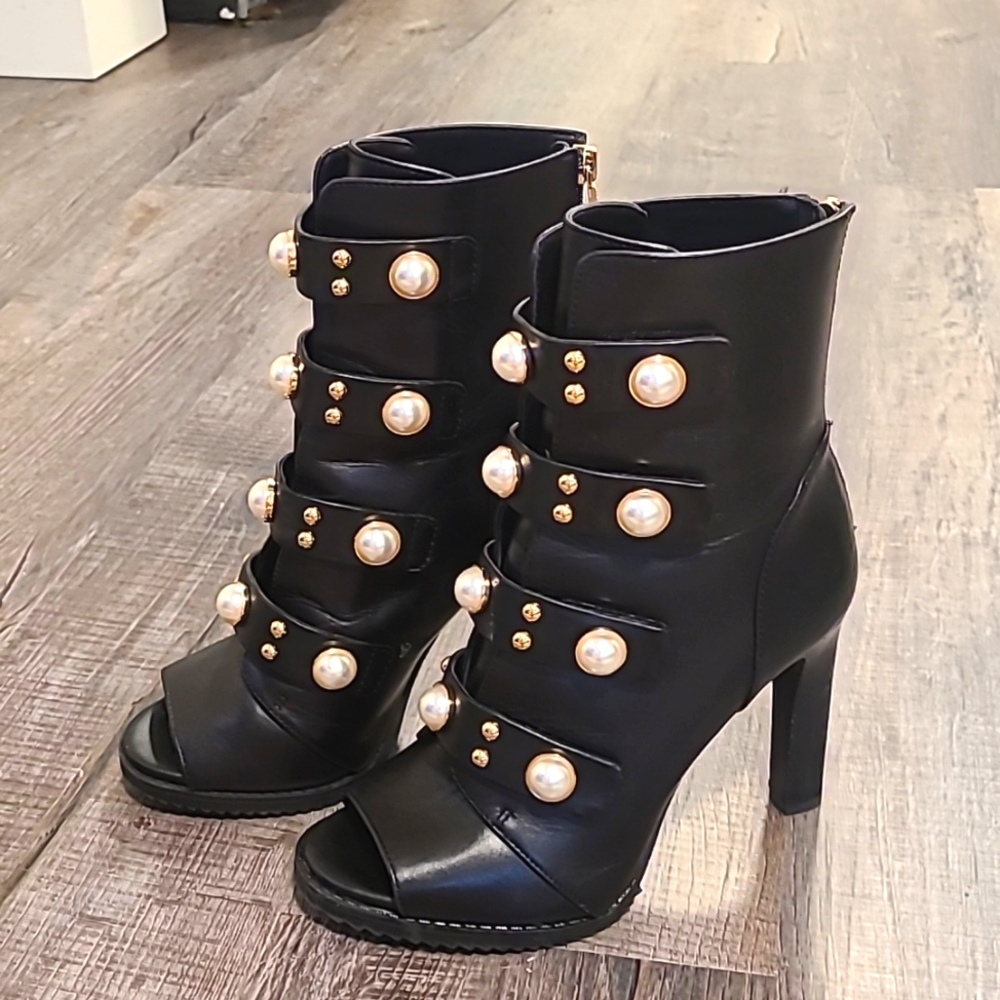 COPY - Karl Lagerfeld Paris Brayden studded boots